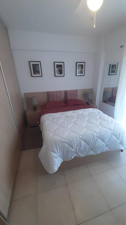 Villa Maria Louiza Near Airport Артемида Екстериор снимка