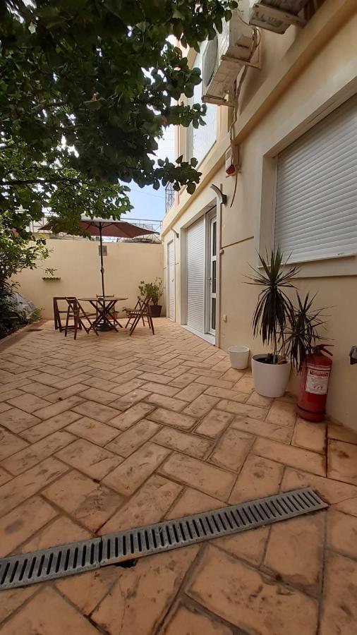 Villa Maria Louiza Near Airport Артемида Екстериор снимка